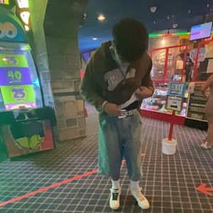 Meet your Posher, Alvin